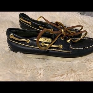 Sperry boat shoes